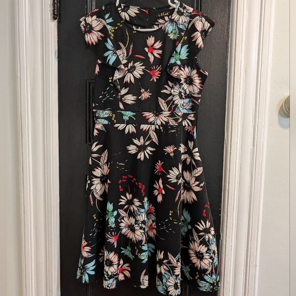 Ihot Dresses & Skirts - Ihot dress black flowers